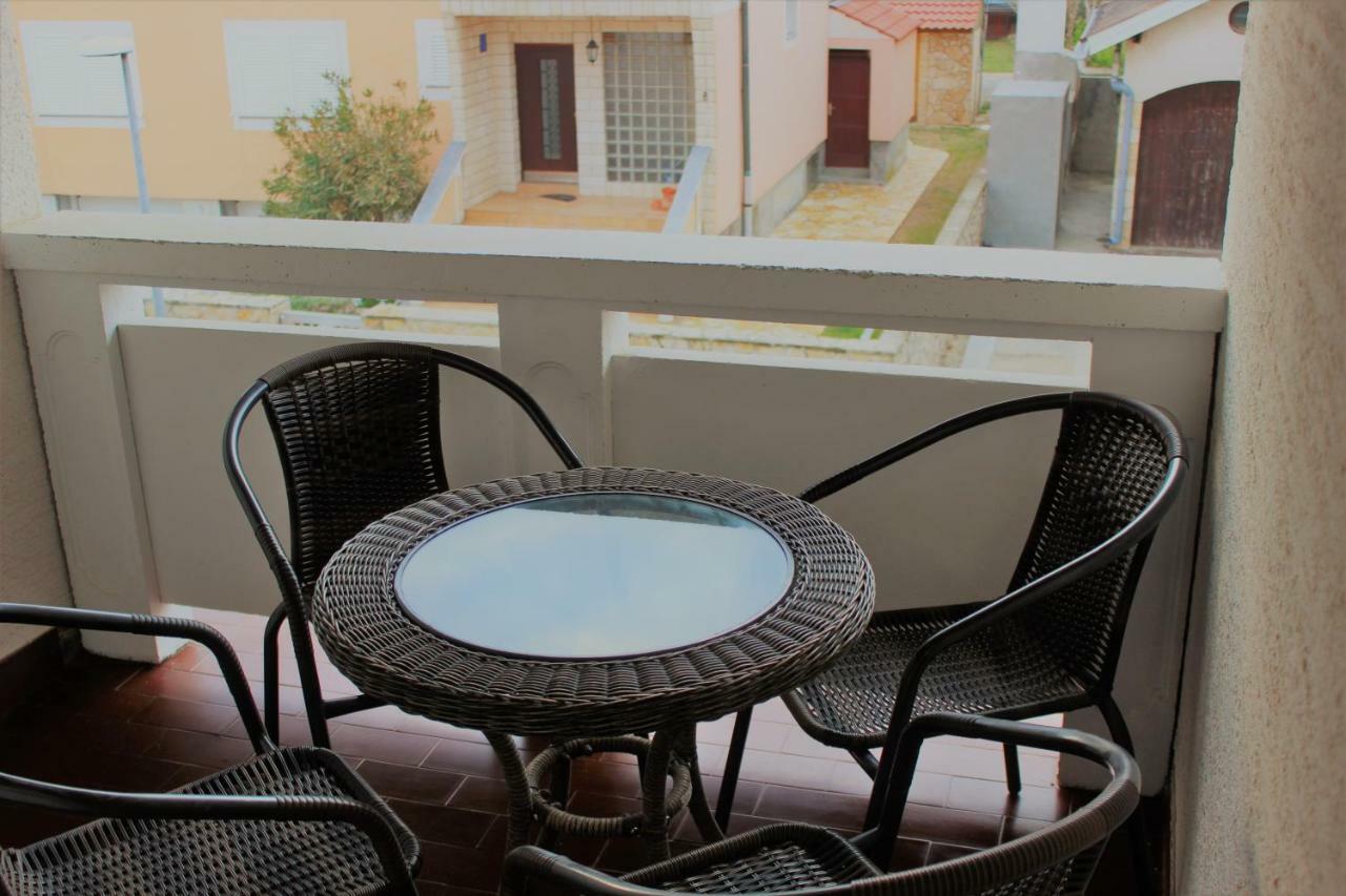 Apartment Bonaca Нин Экстерьер фото